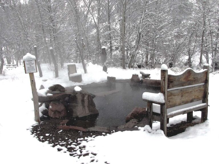 hot-spring-pool-in-winter